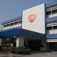 Sanofi y GSK inician ensayos clínicos de su candidata a vacuna contra covid-19