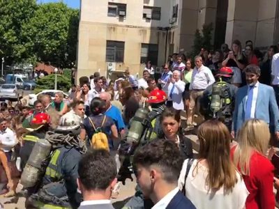 ¡Todos afuera! Se incendiaba Comodoro Py y debieron evacuar al personal