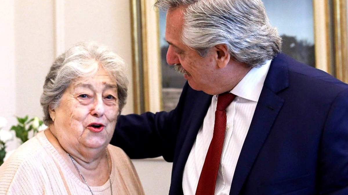 Hebe de Bonafini con el presidente Alberto Fernández. Fuente: (Twitter)