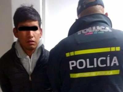 Rescatan de ser linchado a presunto feminicida que llevaba los restos de su novia en una bolsa