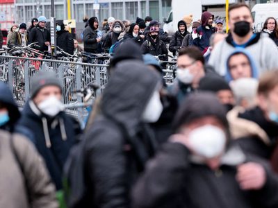 Alemania llamó a reducir los contactos inmediatamente por la variante Ómicron