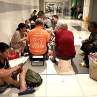 Los habitantes de una ciudad de China se refugian en el subte para escapar de la ola de calor