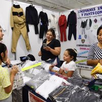 Regreso a clases se encarece 12.6% en México; impulsa compras de piratería y mercancía china