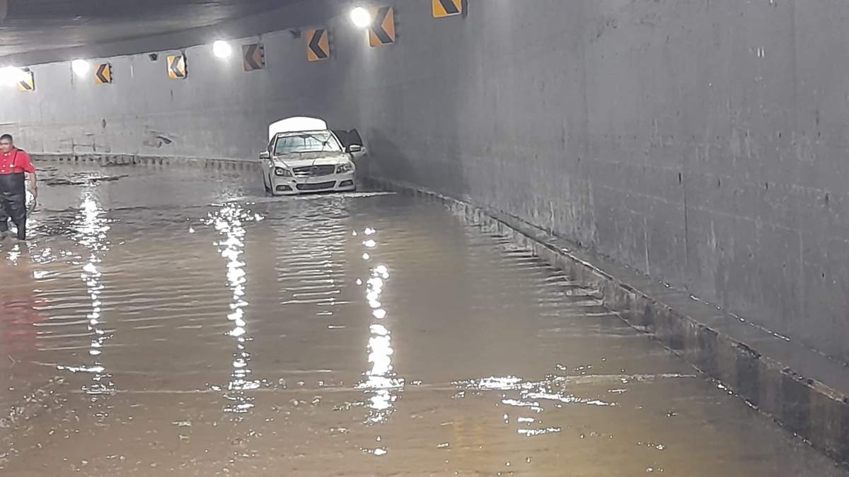 Vehículo inundado