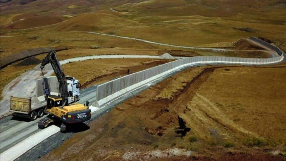 En la provincia de Van, Turquía, a los 15 kilómetros de muros construidos se pretenden añadir otros hasta sumar 64