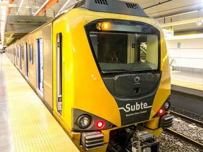 Subte gratis por la marcha universitaria: desde qué hora y en qué estaciones se liberarán molinetes