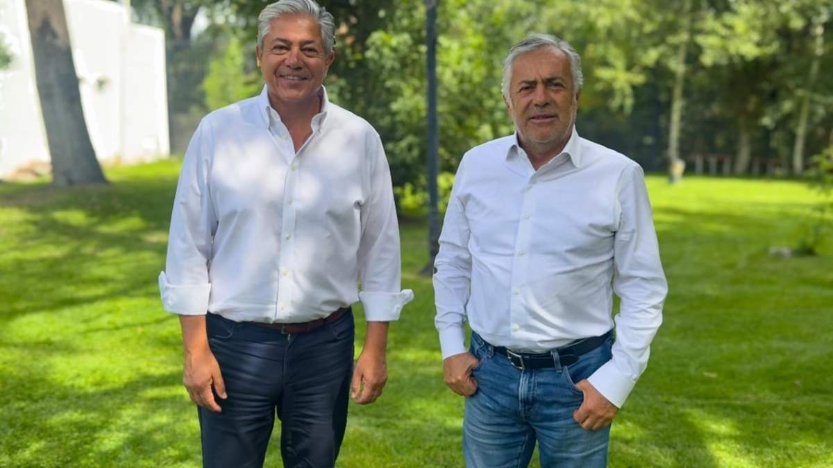 Los gobernadores de Neuquén, Rolando Figueroa y de Mendoza, Alfredo Cornejo. Fuente: (Gobierno de Neuquén)