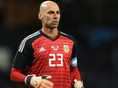 Tremendas declaraciones de Willy Caballero sobre Sampaoli: "Si fuera fanático lo mandaba a ..."
