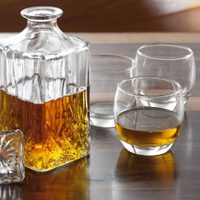 No tires la botella de licor vacía: así podés convertirla en lo más hermoso y mágico para decorar tu casa