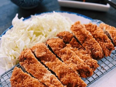 La carne vale fortuna: preparate estas milanesas de berenjena rellenas en pocos minutos
