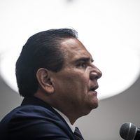 "No es un búnker", responde Silvano Aureoles: "no le hice ni un solo arreglo"