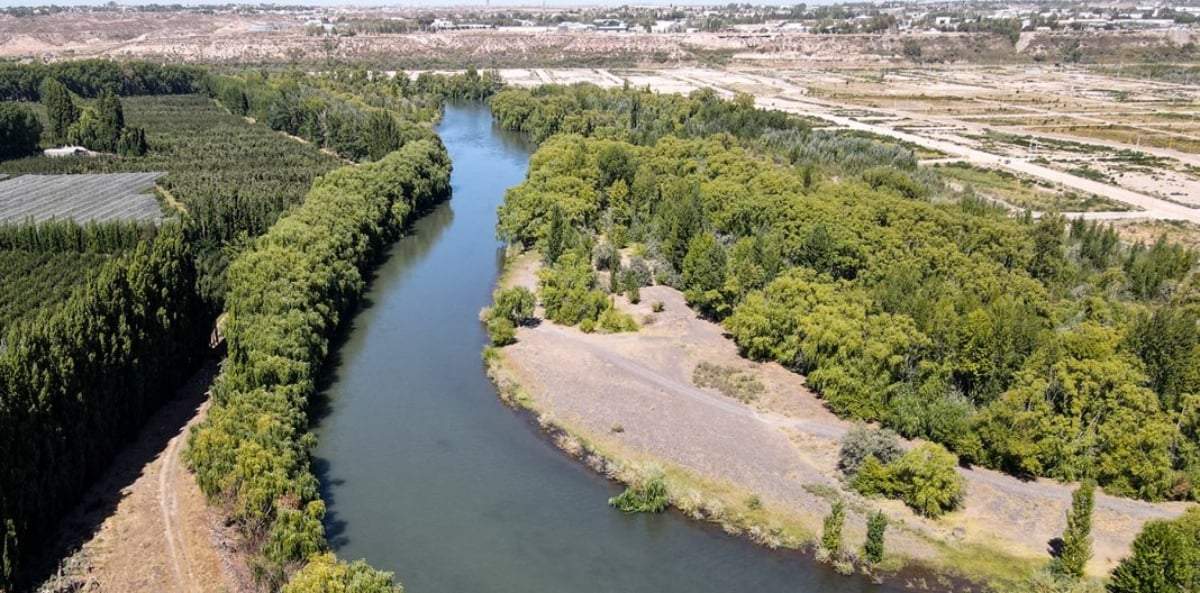 Buscarán el crecimiento del río Neuquén en Centenario. Fuente: (Neuquén Informa)