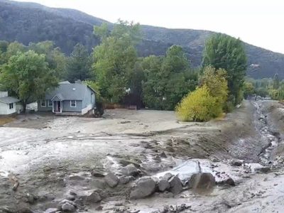 Deslizamientos de tierra causan evacuaciones en California