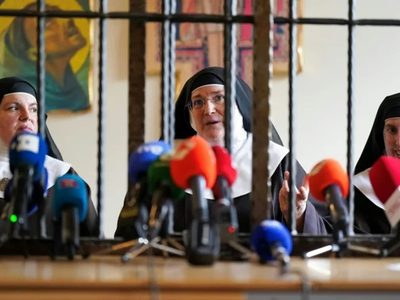 Nueve monjas se revelaron ante el Vaticano y se “atrincheraron” en un convento