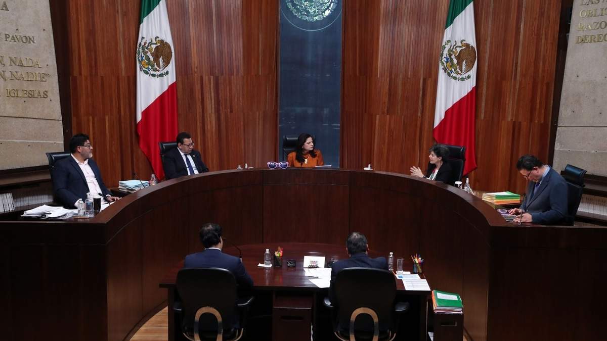 La sesion en el Tribunal Electoral