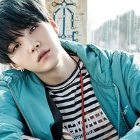 ¡En tan solo un día! Suga recibió el apoyo de BTS y alcanzó el primer lugar con su álbum