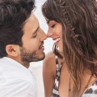 ¡Con poca ropa! Tini Stoessel y Sebastián Yatra son vistos infraganti ¡Paren un poco!