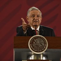 Líder de la Coparmex actúa como "activista" a favor de un partido: AMLO