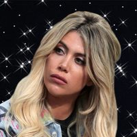 Para la noche o para ir al trabajo, Wanda Nara impone los enteritos como tendencia