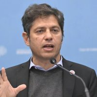Axel Kicillof podría desdoblar las elecciones provinciales ante una posible suspensión de las PASO