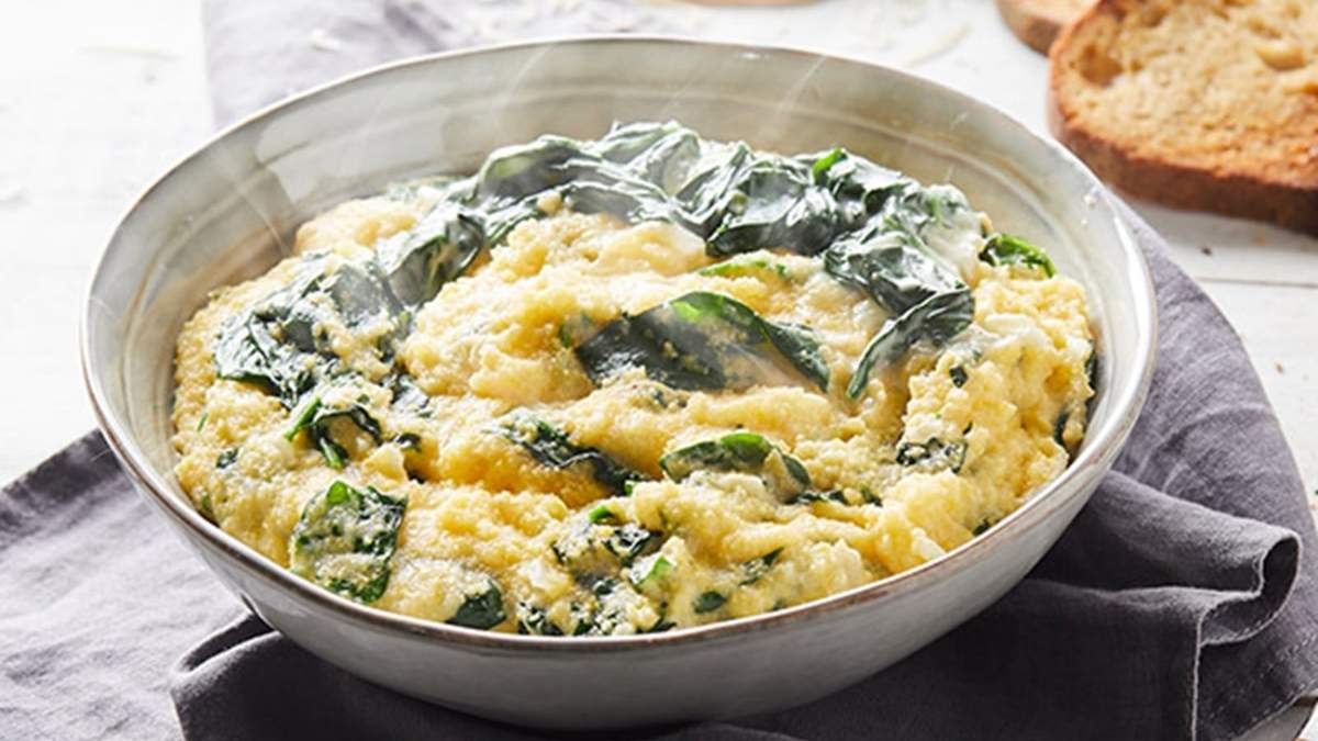 Polenta de espinaca. Fuente: (X)