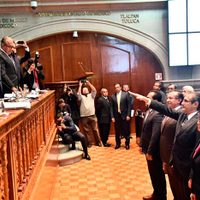 Nombran fiscal en Edomex al procurador Alejandro Gómez; es "premio a la ineficiencia", dice el PRD