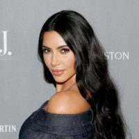 Así promocionó Kim Kardashian su documental. ¡Extraordinaria!