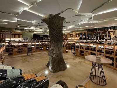 Roban 132 botellas de vino valoradas en 200 mil euros del restaurante Coque en Madrid
