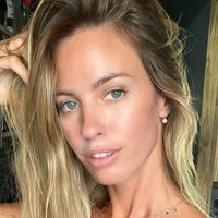 "¡On fire!" Rocío Guirao Díaz abierta de par en par y con una bikini ¡a punto de desatarse!