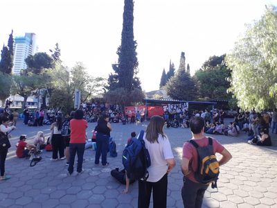 Estudiantes de la Universidad del Comahue decidieron tomar el rectorado por 24 horas
