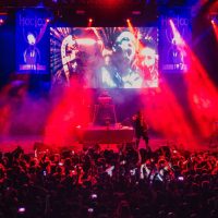 El dueto Hocico 'guillotinó” al Plaza Condesa