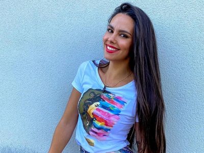 Cristina Pedroche presentó a su nueva e inesperada compañera: "Os presento a Tita"