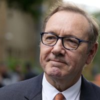 Declaran a Kevin Spacey inocente de los cargos de agresión sexual