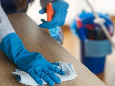Aumento y bono para empleadas domésticas: la lista completa con los montos por hora y por mes en marzo