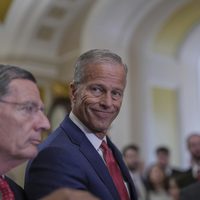 Propuesta fiscal republicana en el Senado aumentaría la deuda de EU en 3.3 billones, según la CBO