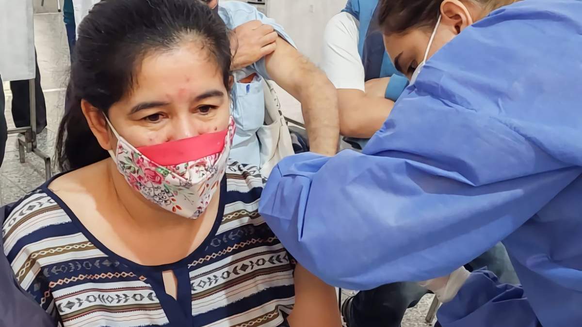 Operativo de vacunación contra el coronavirus. Fuente: (Twitter)
