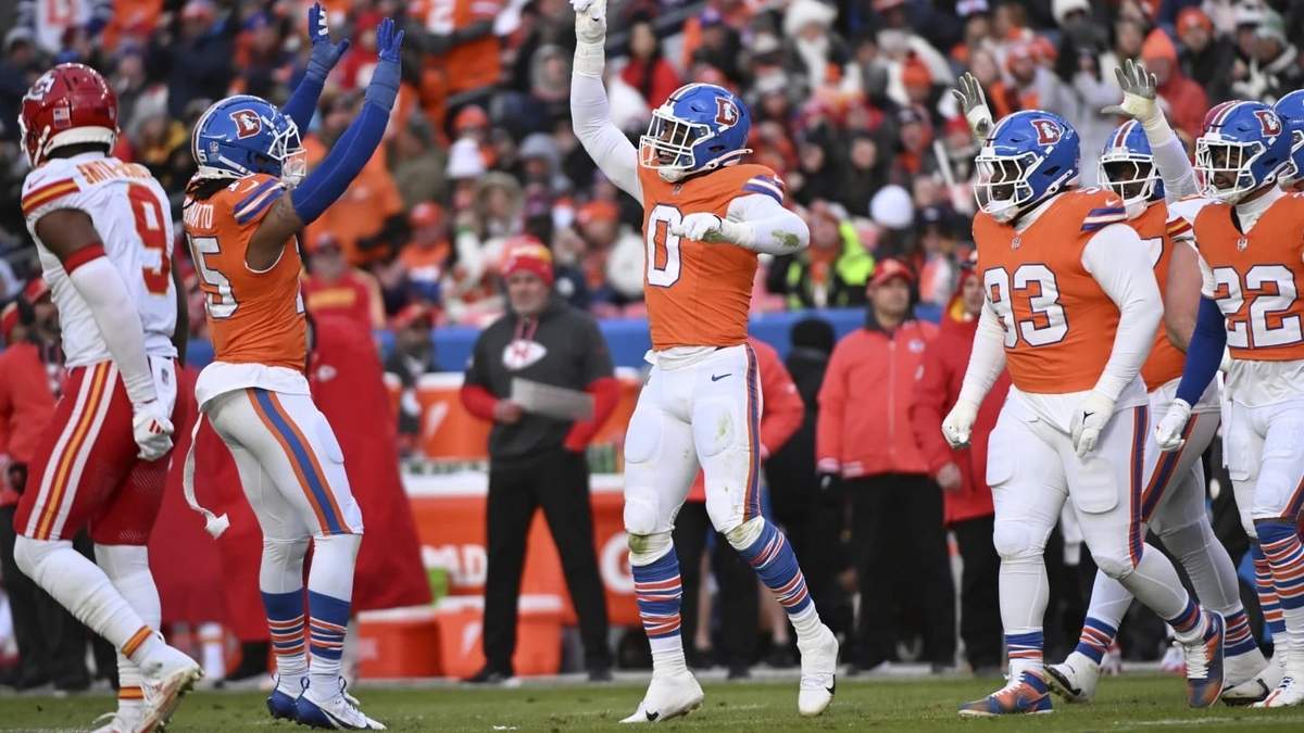 Los Broncos vencieron 38-0 a las reservas de los Chiefs y avanzaron a los playoffs
