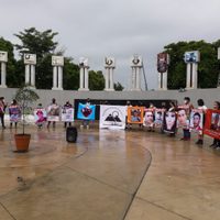 Familiares nombran Plaza de los Desaparecidos a la Rotonda de los Colimenses Ilustres