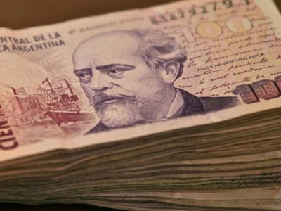 Arranca el pago del bono de 10 mil pesos por correo