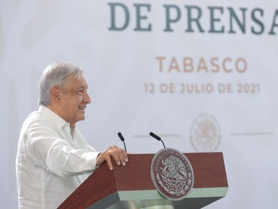 AMLO acusa a Artículo-19 por difundir foto falsa de protestas en Cuba