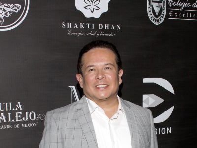 Gustavo Adolfo Infante anuncia su retiro de "Sale el sol" y recibe burlas de un actor
