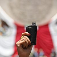 Organización de vapeo en México acusa que cambios a la ley de salud benefician al crimen organizado