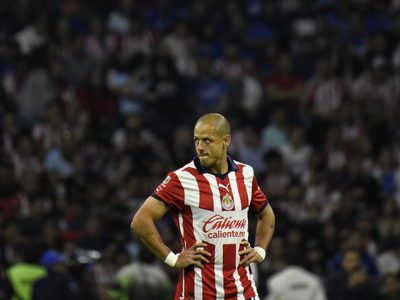 “Chicharito” rompe silencio tras polémica y multas por comentarios machistas