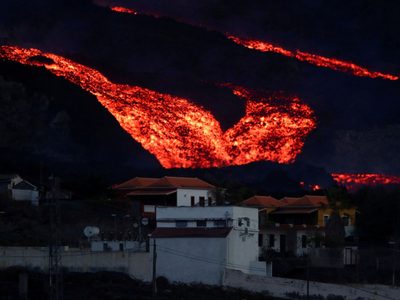 Inédito: una empresa de drones se prepara para rescatar a cuatro perros atrapados en La Palma
