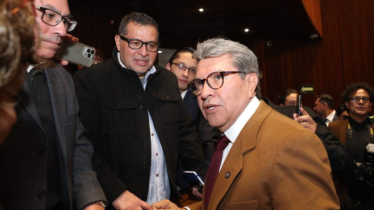 El diputado Ricardo Monreal habla con medios, el miércoles 25 de febrero de 2026