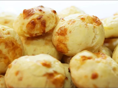Chipá con 2 ingredientes: prepará esta receta exprés para acompañar los mates con el sabor más delicioso