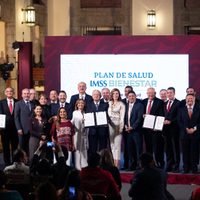 En inversión de salud, no hay límites, dice Américo ante AMLO y gobernadores