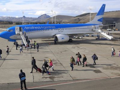 El Gobierno analiza un protocolo para reanudar los viajes nacionales