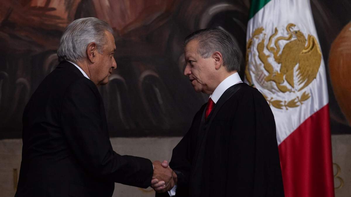 AMLO en la presentación del informe del ministro presidente de la SCJN, Arturo Zaldívar