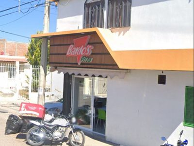 Jueves violento en Zacatecas: balacera en pizzería y cuerpos colgados
